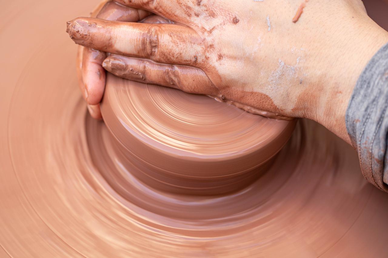 ورشة عمل الفخار